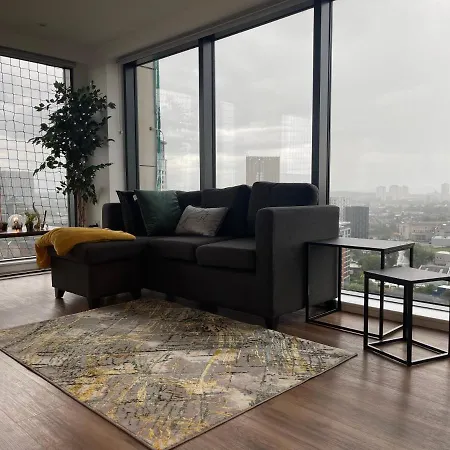 Luxury 2 Bedroom En-Suite Apartment Balcony Views Manchester Exterior photo